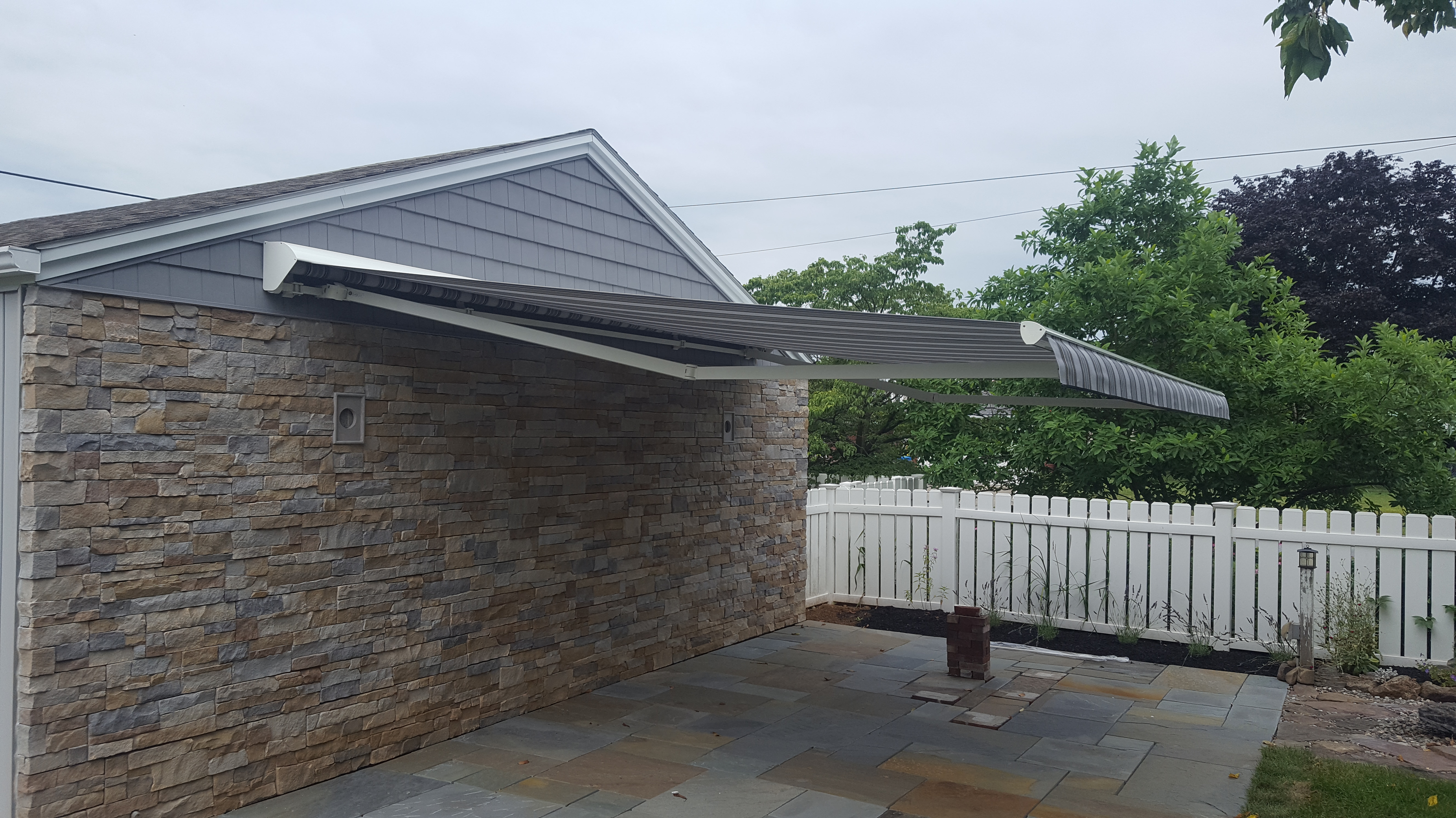 Awning Photo